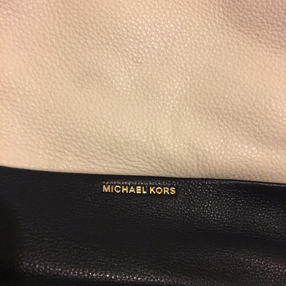 Michael Kors Handbag - Picture 2 of 3